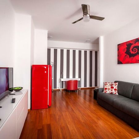 شقة Bright House In ميلان المظهر الخارجي الصورة