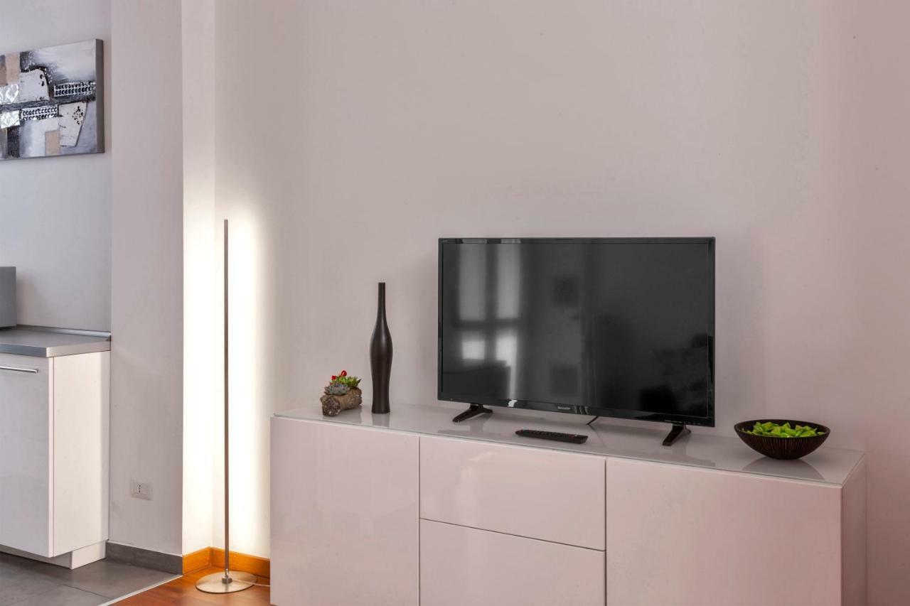 شقة Bright House In ميلان المظهر الخارجي الصورة